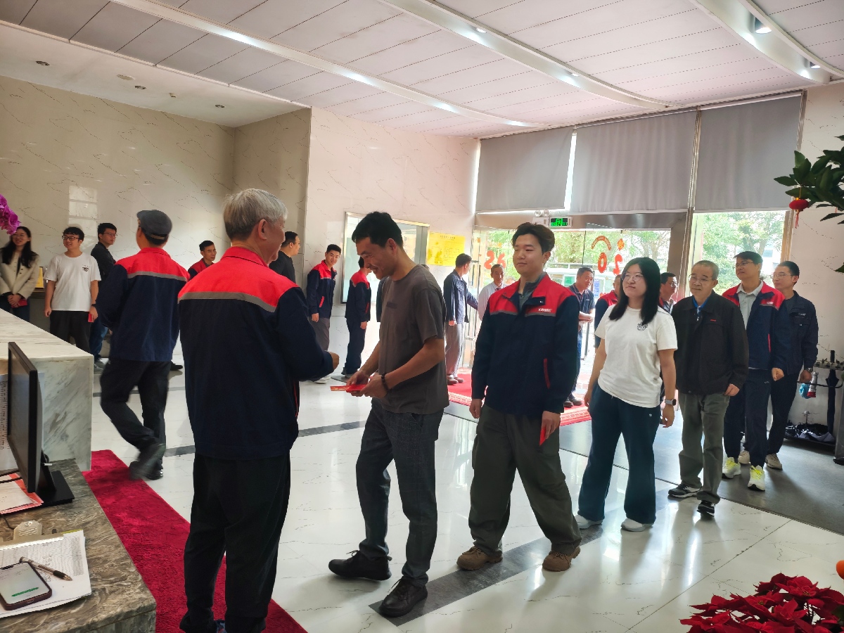 方總派利是1(1).jpg 方總派利是1(1).jpg